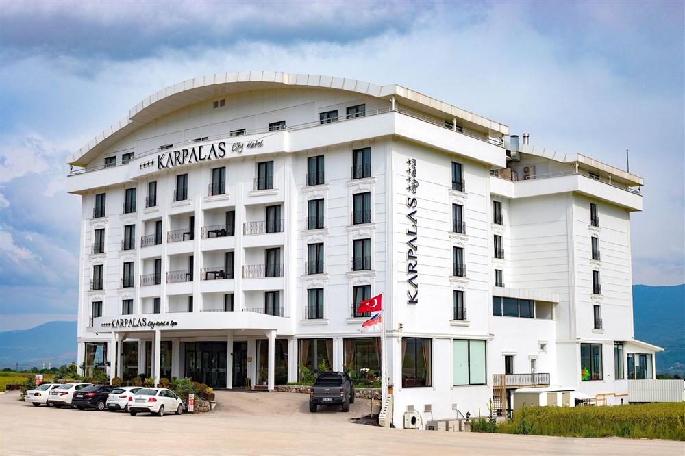 Karpalas Otel
